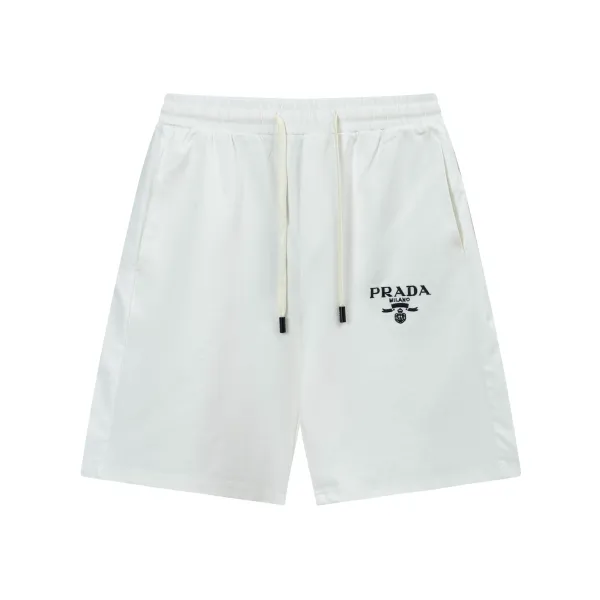 【PRADA  公式旗艦店】プラダ ショートパンツご好評に付き再入荷！250227