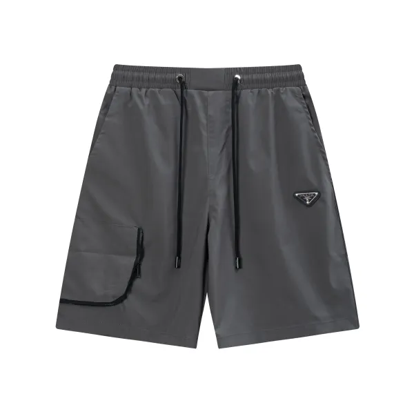 【PRADA  公式旗艦店】プラダ ショートパンツご好評に付き再入荷！250227