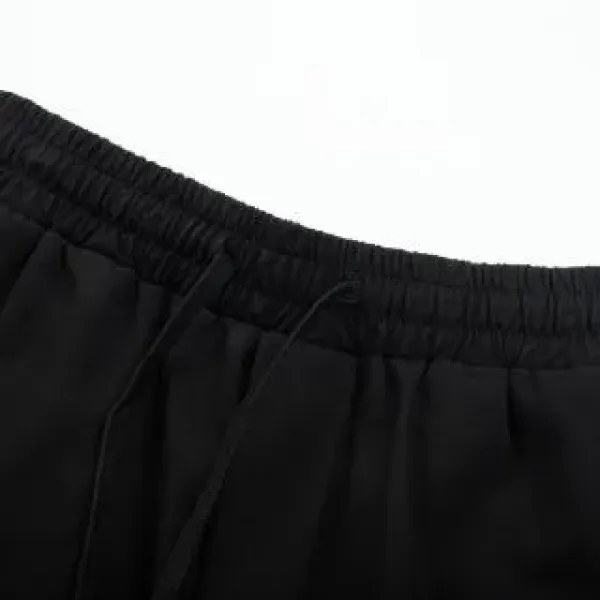 【PRADA  公式旗艦店】プラダ ショートパンツご好評に付き再入荷！250227
