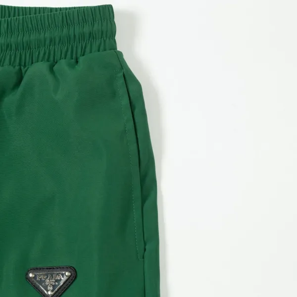 【PRADA  公式旗艦店】プラダ ショートパンツ  ご好評に付き再入荷！