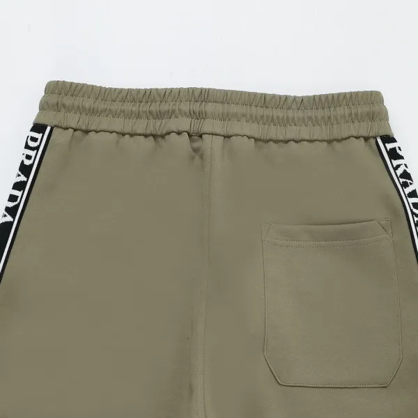 【PRADA  公式旗艦店】プラダ  ショートパンツ  ご好評に付き再入荷！