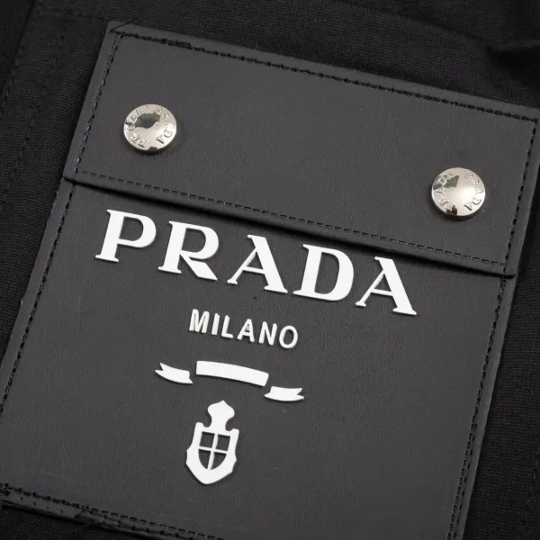 【PRADA  公式旗艦店】プラダ  ショートパンツ  ご好評に付き再入荷！