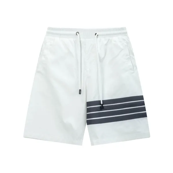 【ThomBrowne   公式旗艦店】トムブラウン  ショートパンツご好評に付き再入荷！250227