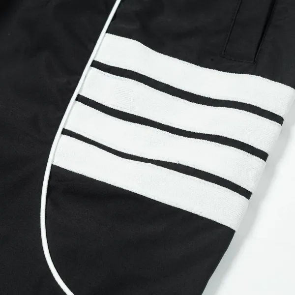 【ThomBrowne   公式旗艦店】トムブラウン  ショートパンツご好評に付き再入荷！250227