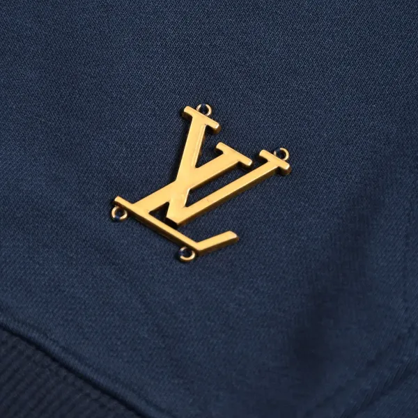 LV【LOUIS VUITTON 公式旗艦店】ルイヴィトン パーカー スウェット ご好評に付き再入荷!241217 LV【LOUIS VUITTON 公式旗艦店】ルイヴィトン パーカー スウェット ご好評に付き再入荷!241217