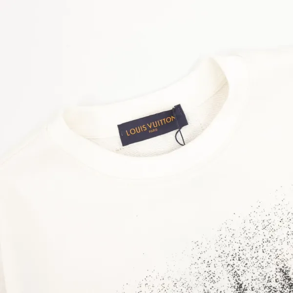 LV【LOUIS VUITTON  公式旗艦店】ルイヴィトン 丸首の衛衣 スウェット ご好評に付き再入荷！250110