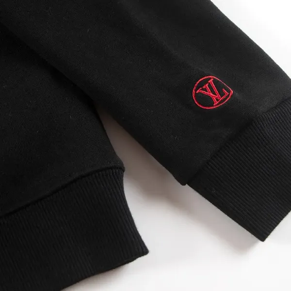 LV【LOUIS VUITTON  公式旗艦店】ルイヴィトン 丸首の衛衣 スウェット ご好評に付き再入荷！250110