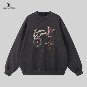 LV【LOUIS VUITTON  公式旗艦店】ルイヴィトン 丸首の衛衣 スウェット ご好評に付き再入荷！ 241121