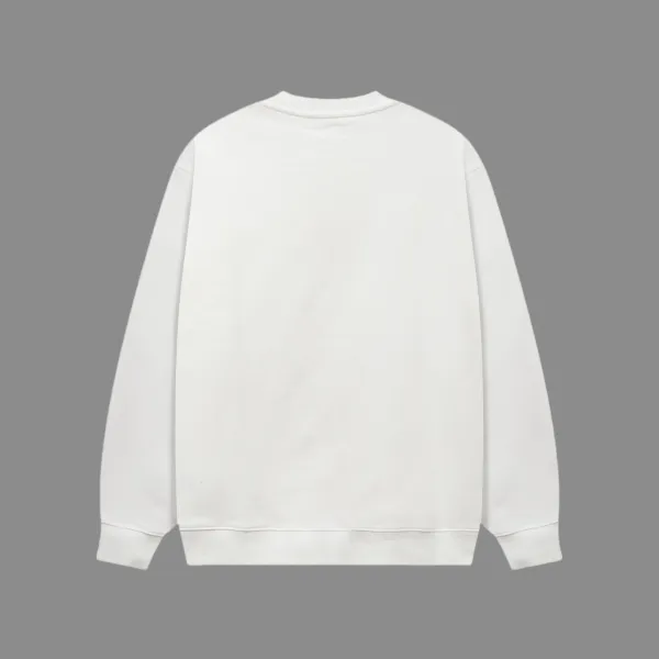 【GUCCI  公式旗艦店】グッチ 丸首の衛衣 スウェットご好評に付き再入荷！250110