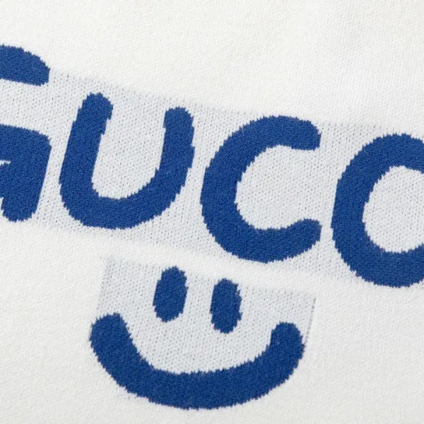 【GUCCI  公式旗艦店】グッチ  丸首の衛衣 スウェット ご好評に付き再入荷！241120