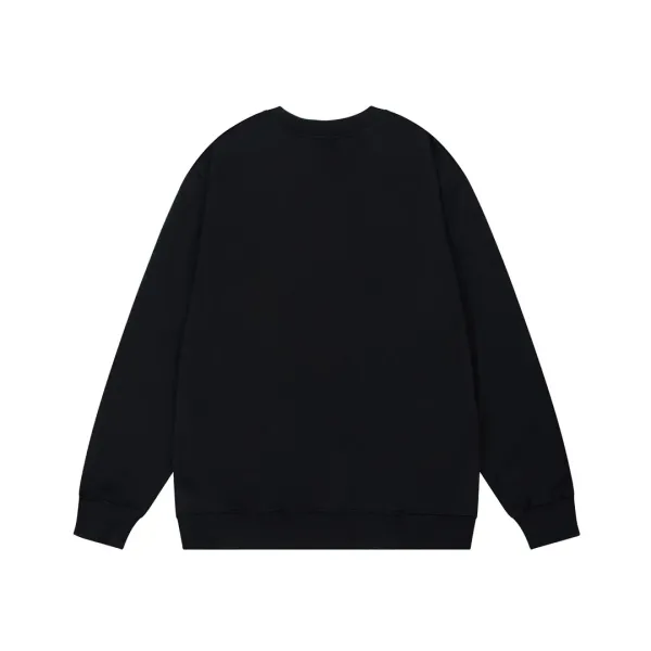 【GUCCI  公式旗艦店】グッチ 丸首の衛衣 スウェットご好評に付き再入荷 240902