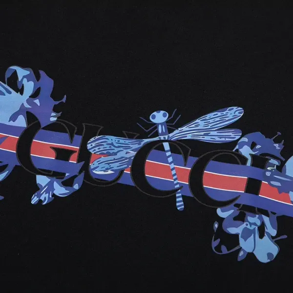 【GUCCI  公式旗艦店】グッチ 丸首の衛衣 スウェットご好評に付き再入荷 240902