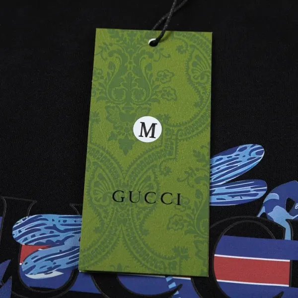 【GUCCI  公式旗艦店】グッチ 丸首の衛衣 スウェットご好評に付き再入荷 240902
