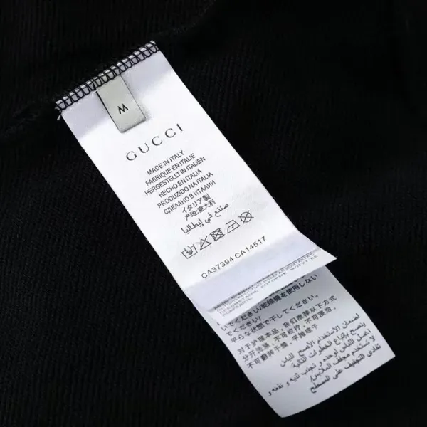 【GUCCI  公式旗艦店】グッチ 丸首の衛衣 スウェットご好評に付き再入荷 240828
