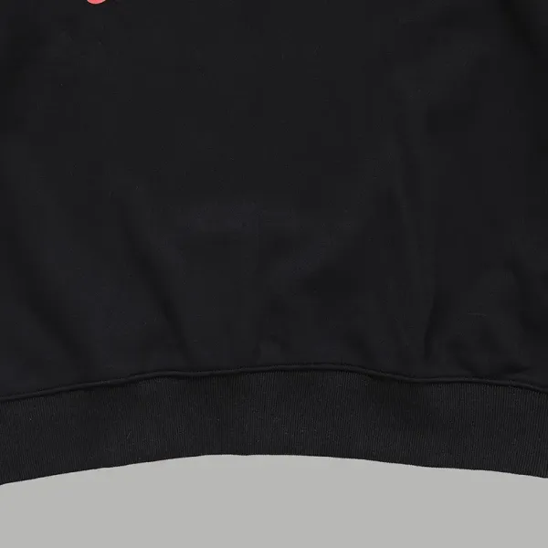 【GUCCI  公式旗艦店】グッチ 丸首の衛衣 スウェットご好評に付き再入荷 240811