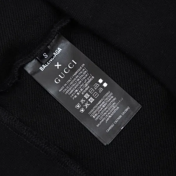 【GUCCI  公式旗艦店】グッチ  丸首の衛衣 スウェットご好評に付き再入荷！