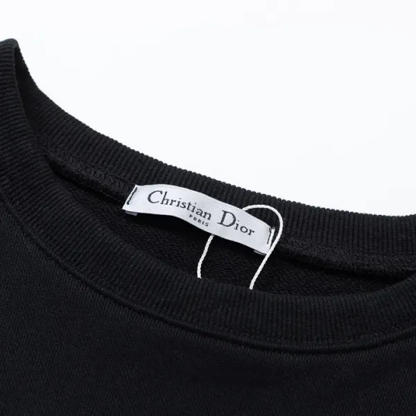 【DIOR 公式旗艦店】ディオール  丸首の衛衣 スウェットご好評に付き再入荷 241114