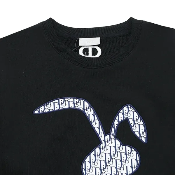 【DIOR  公式旗艦店】ディオール  丸首の衛衣 ご好評に付き再入荷 240809