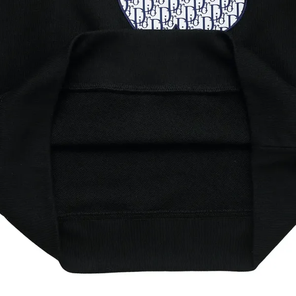 【DIOR  公式旗艦店】ディオール  丸首の衛衣 ご好評に付き再入荷 240809