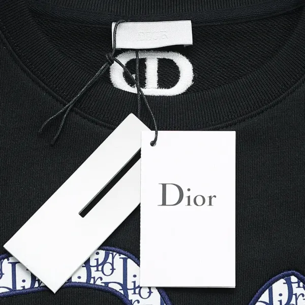 【DIOR  公式旗艦店】ディオール  丸首の衛衣 ご好評に付き再入荷 240809