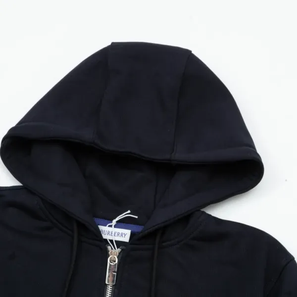 【BURBERRY 公式旗艦店】バーバリー パーカースウェットご好評に付き再入荷!241127 【BURBERRY 公式旗艦店】バーバリー パーカースウェットご好評に付き再入荷!241127