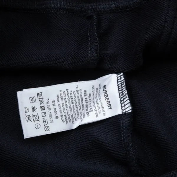 【BURBERRY 公式旗艦店】バーバリー パーカースウェットご好評に付き再入荷!241127 【BURBERRY 公式旗艦店】バーバリー パーカースウェットご好評に付き再入荷!241127