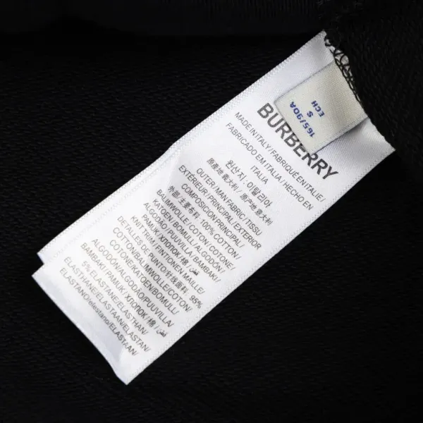 【BURBERRY 公式旗艦店】バーバリー パーカースウェットご好評に付き再入荷！241127