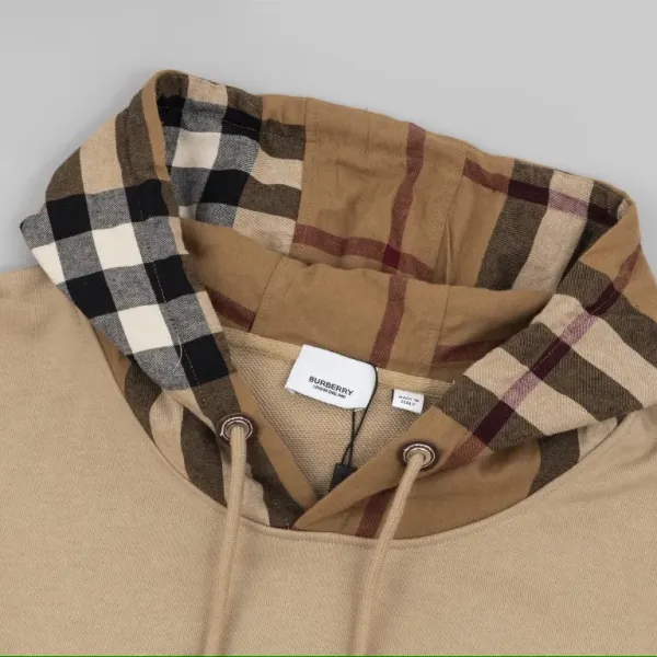 【BURBERRY 公式旗艦店】バーバリー パーカースウェットご好評に付き再入荷!241113 【BURBERRY 公式旗艦店】バーバリー パーカースウェットご好評に付き再入荷!241113