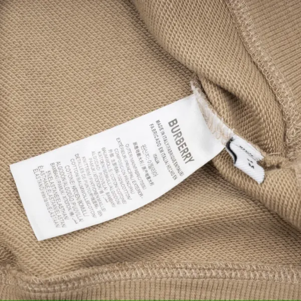 【BURBERRY 公式旗艦店】バーバリー パーカースウェットご好評に付き再入荷!241113 【BURBERRY 公式旗艦店】バーバリー パーカースウェットご好評に付き再入荷!241113