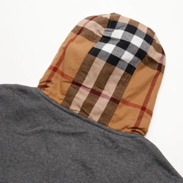 【BURBERRY  公式旗艦店】バーバリー パーカースウェットご好評に付き再入荷！241113
