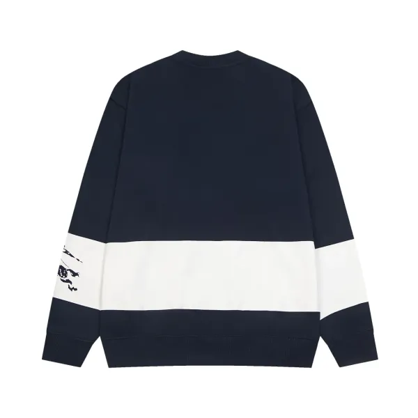 【BURBERRY   公式旗艦店】バーバリー   丸首の衛衣 スウェットご好評に付き再入荷 241025