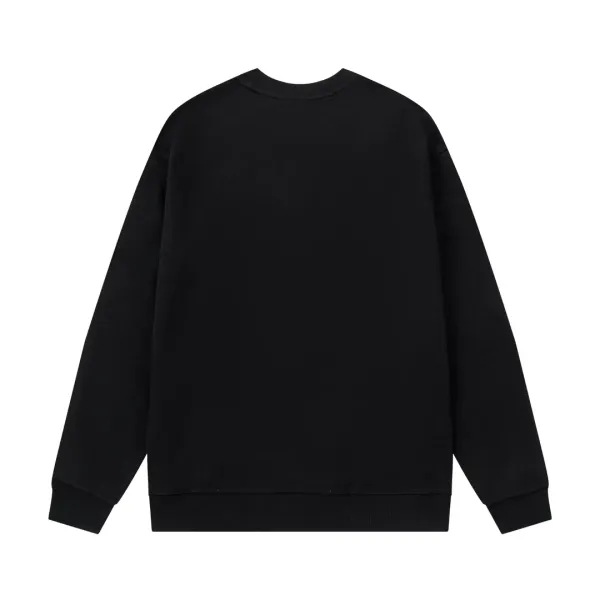 【BURBERRY 公式旗艦店】バーバリー  丸首の衛衣 スウェット ご好評に付き再入荷240829