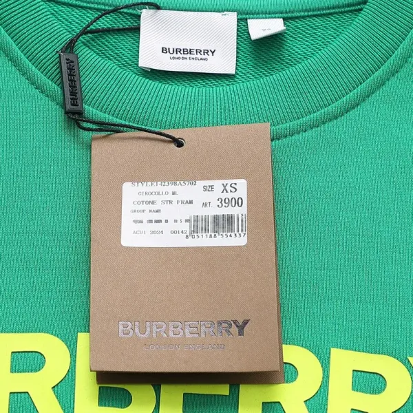 【BURBERRY 公式旗艦店】バーバリー 丸首の衛衣 スウェット ご好評に付き再入荷240829 【BURBERRY 公式旗艦店】バーバリー 丸首の衛衣 スウェット ご好評に付き再入荷240829