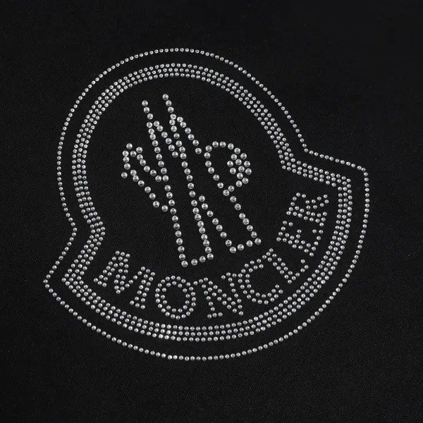【MONCLER 公式旗艦店】モンクレール 丸首の衛衣 スウェットご好評に付き再入荷 240902 【MONCLER 公式旗艦店】モンクレール 丸首の衛衣 スウェットご好評に付き再入荷 240902