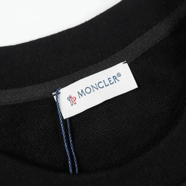 【MONCLER 公式旗艦店】モンクレール 丸首の衛衣 スウェットご好評に付き再入荷 240902 【MONCLER 公式旗艦店】モンクレール 丸首の衛衣 スウェットご好評に付き再入荷 240902