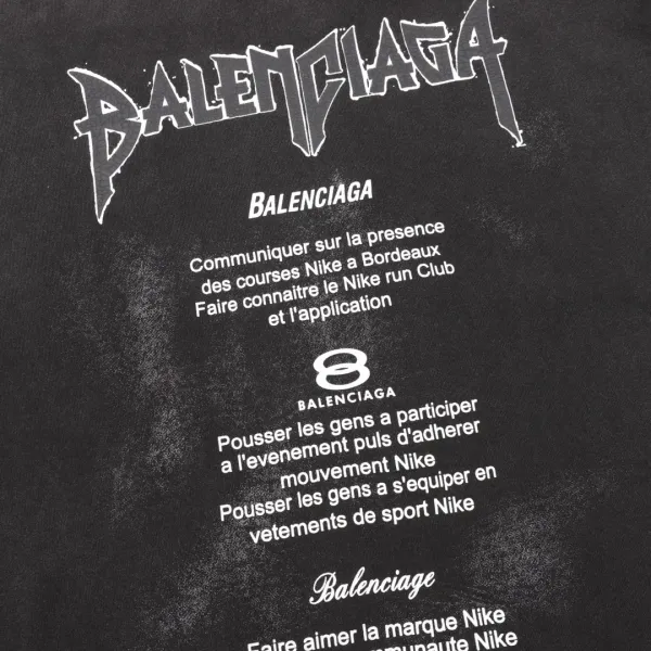 【BALENCIAGA 公式旗艦店】バレンシアガ 丸首の衛衣 スウェット ご好評に付き再入荷!241127 【BALENCIAGA 公式旗艦店】バレンシアガ 丸首の衛衣 スウェット ご好評に付き再入荷!241127