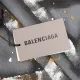 【BALENCIAGA 公式旗艦店】バレンシアガ 丸首の衛衣 スウェット ご好評に付き再入荷！241120