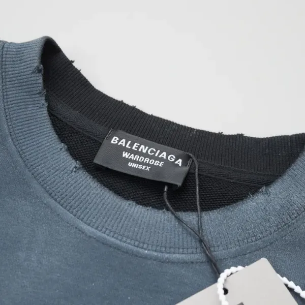 【BALENCIAGA 公式旗艦店】バレンシアガ 丸首の衛衣 スウェット ご好評に付き再入荷！241120
