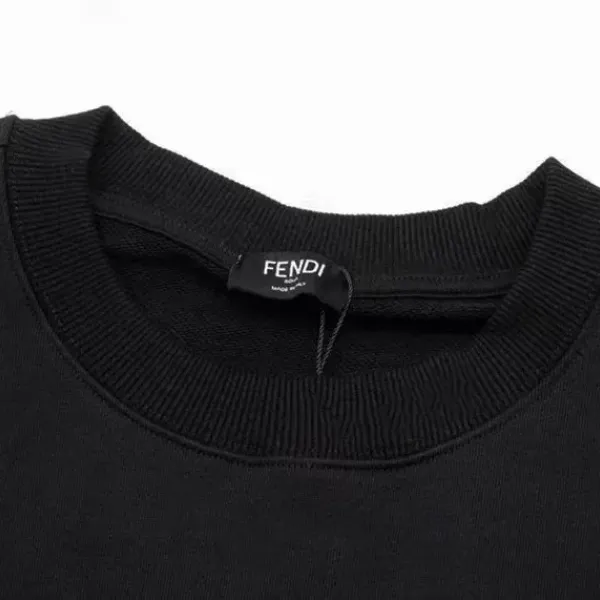 【FENDI 公式旗艦店】フェンディ  丸首の衛衣 スウェットご好評に付き再入荷！250110