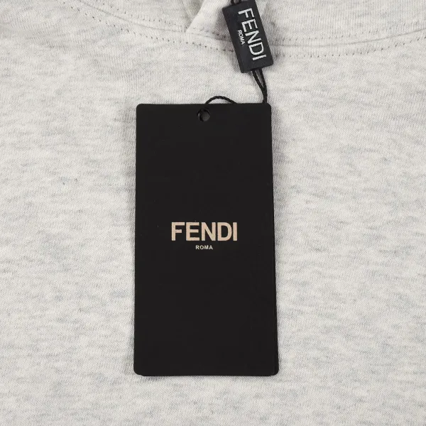 【FENDI 公式旗艦店】フェンディ パーカー  スウェットご好評に付き再入荷   241114