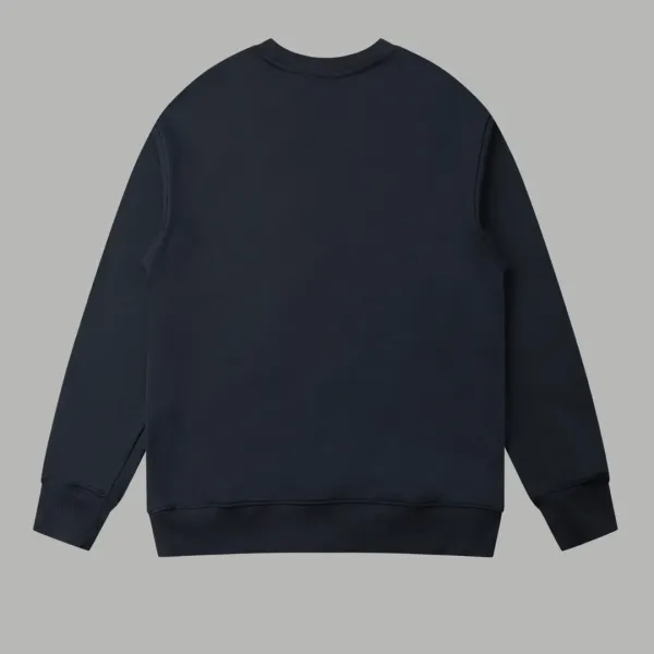 【FENDI  公式旗艦店】フェンディ  丸首の衛衣 スウェット ご好評に付き再入荷240829