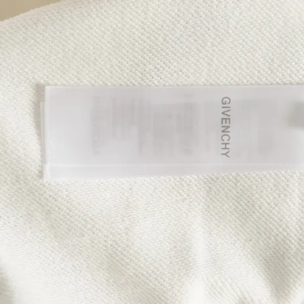 【GIVENCHY  公式旗艦店】ジバンシー 丸首の衛衣 スウェットご好評に付き再入荷！241122
