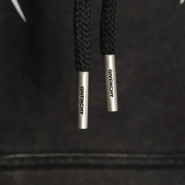 【GIVENCHY 公式旗艦店】ジバンシー  パーカー  スウェットご好評に付き再入荷   241114