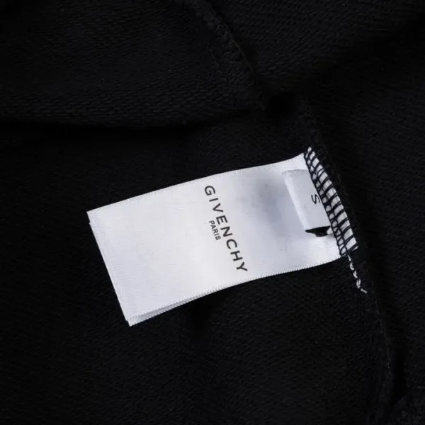 【GIVENCHY 公式旗艦店】ジバンシー  丸首の衛衣 スウェットご好評に付き再入荷！