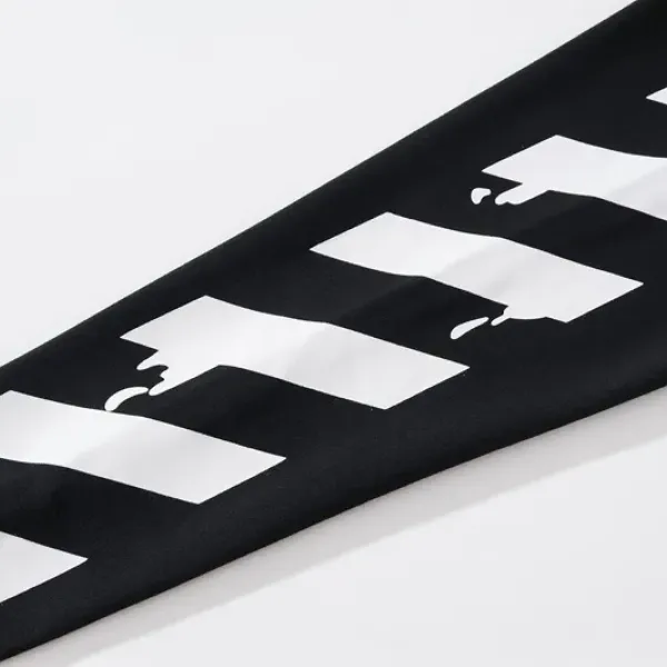 【OFF-WHITE  公式旗艦店】オフホワイト 丸首の衛衣  スウェットご好評に付き再入荷！ 241127