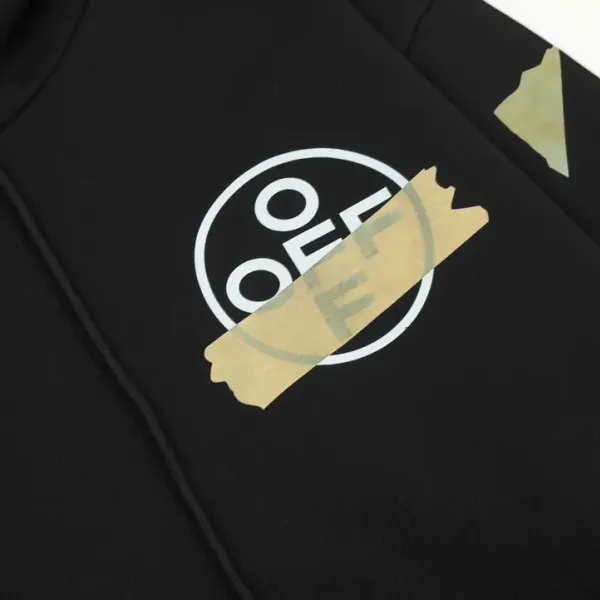 【OFF-WHITE  公式旗艦店】オフホワイトパーカースウェットご好評に付き再入荷 240806