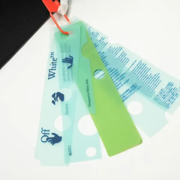 【OFF-WHITE  公式旗艦店】オフホワイトパーカースウェットご好評に付き再入荷 240806