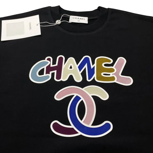 【CHANEL 公式旗艦店】シャネル  丸首の衛衣  スウェットご好評に付き再入荷！