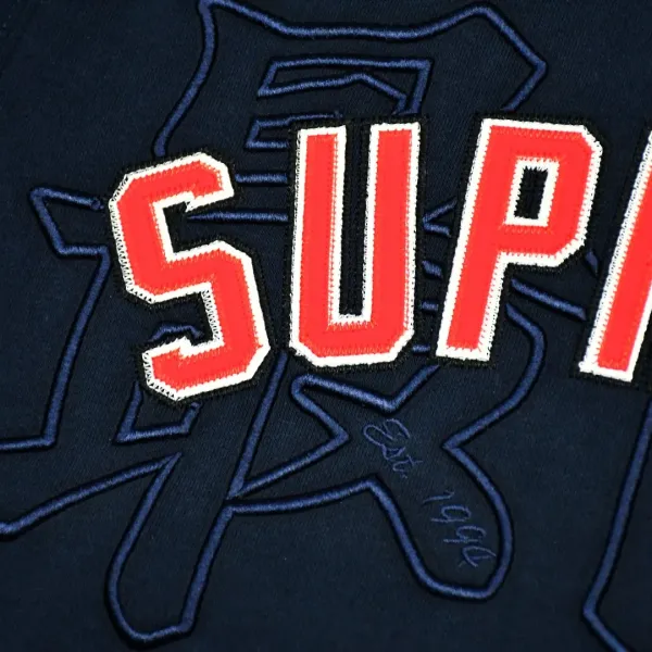 【Supreme  公式旗艦店】丸首の衛衣 スウェットご好評に付き再入荷！241115