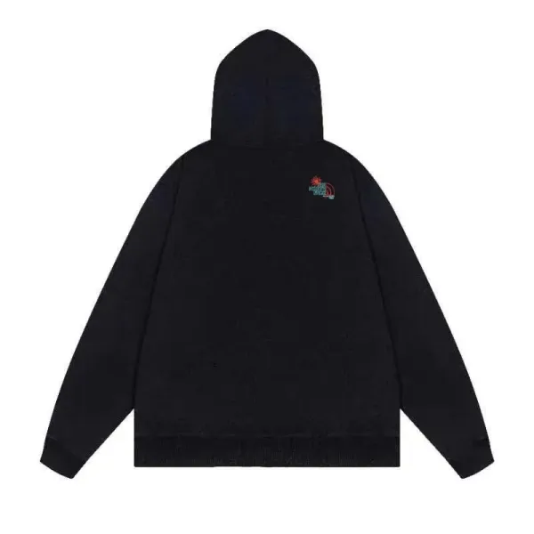 【The North Face 公式旗艦店】ザノースフェイス パーカースウェットご好評に付き再入荷 240807